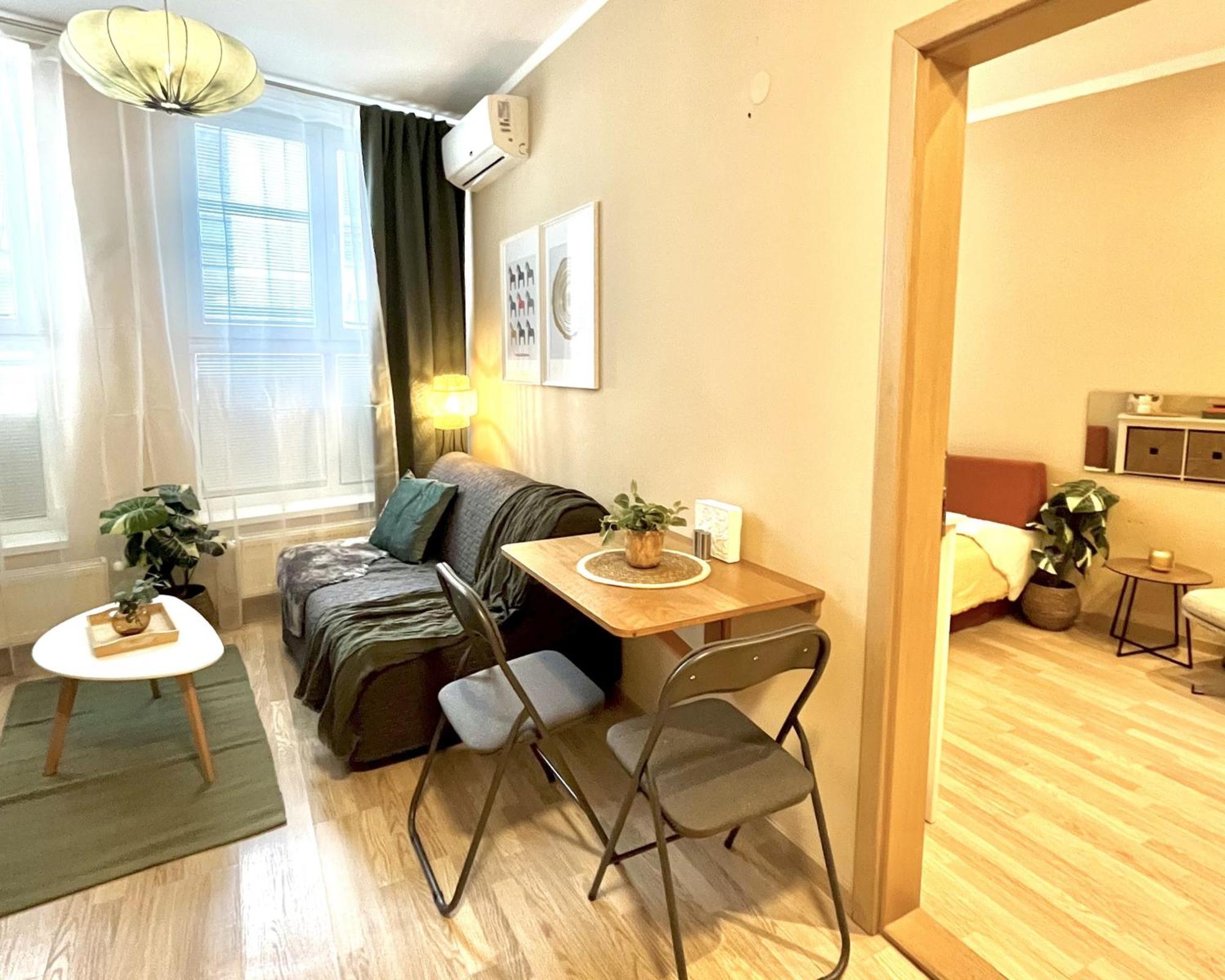 Apartment Jenny - Old Town, Free Private Parking, Ac Μπρατισλάβα Εξωτερικό φωτογραφία